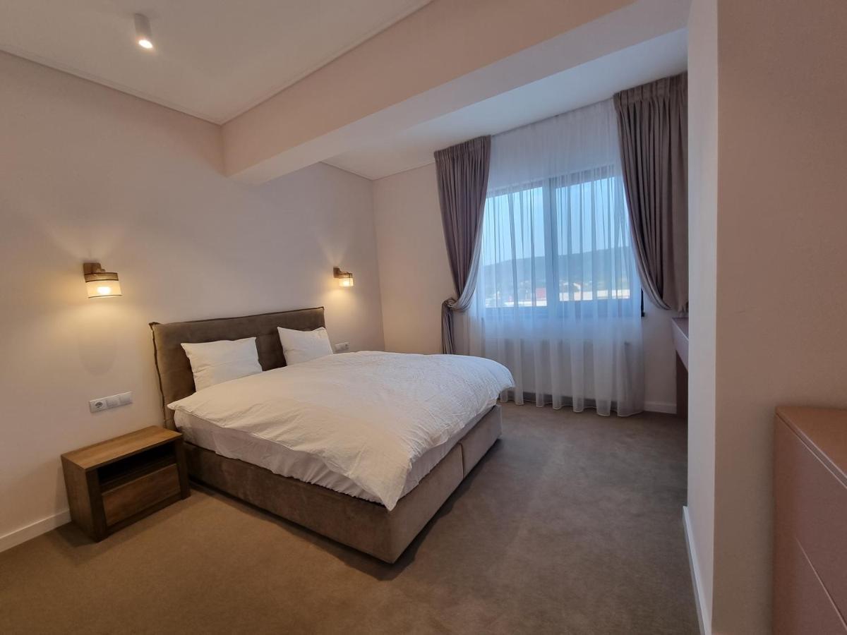 Apartament In Complex Rezidential Râmnicu Vâlcea Buitenkant foto